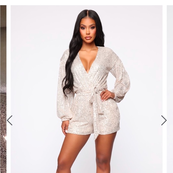 Romper FashionNova - Picture 3 of 5